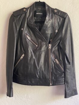 Chamarras de piel negras de segunda mano - GoTrendier