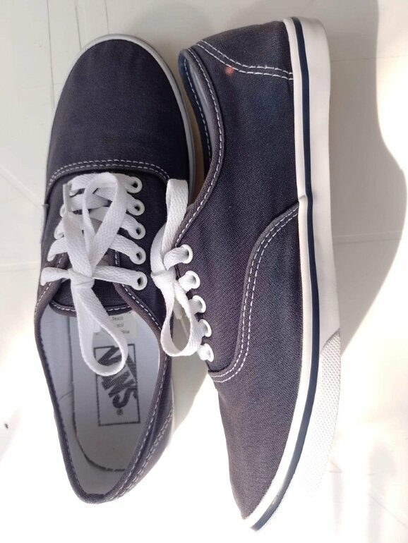 Tenis Vans suela delgada azul marino de segunda mano GoTrendier