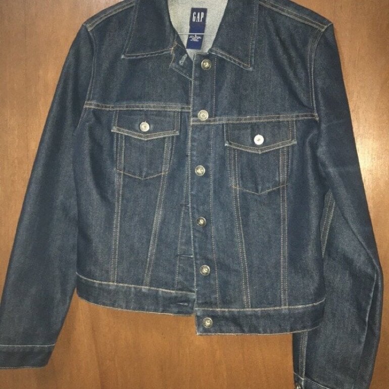 Chamarra Mezclilla GAP de segunda mano GoTrendier