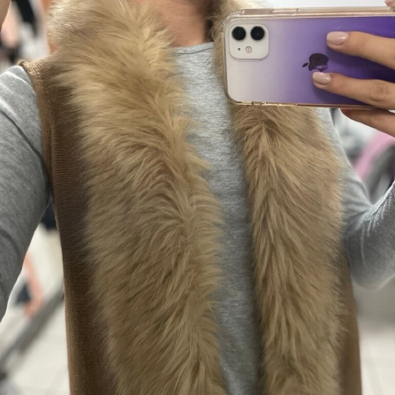 Chaleco de peluche de Sears de segunda mano GoTrendier