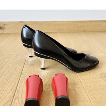 Zapato negro piel tacón intercambiable de Otras marcas de