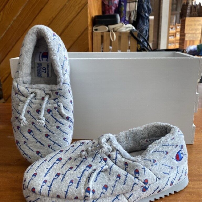 Hermosas Pantuflas de segunda mano GoTrendier