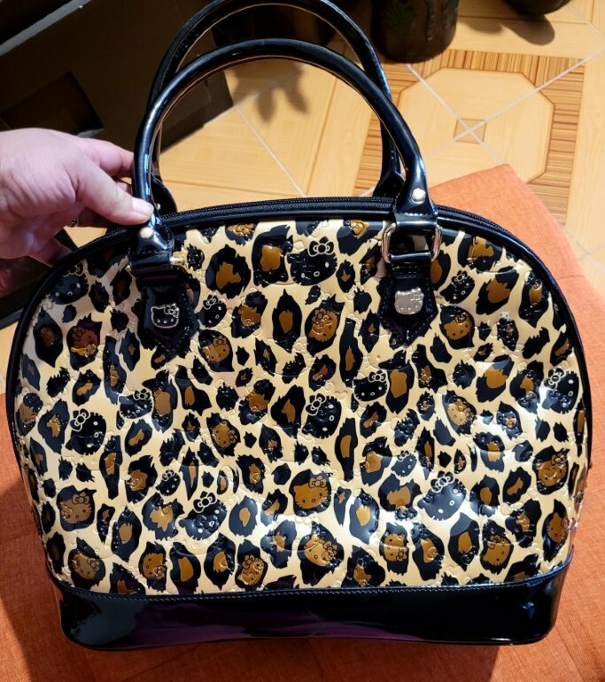 Bolso hello kitty de Loungefly de segunda mano GoTrendier