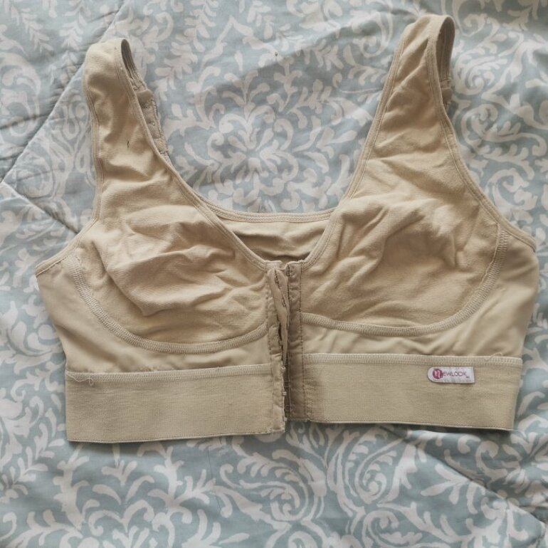 Brasiere post operatorio, quirúrgico 2x1 de New Look de segunda mano