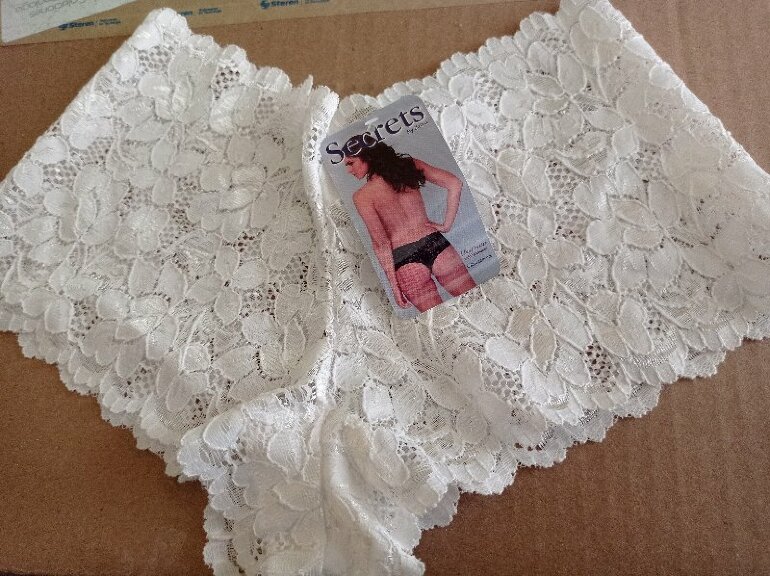 Calzon blanco de encaje talla CH de Secret de segunda mano