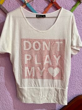 Playera Sara Bustani de Sarah Bustani de segunda mano - GoTrendier