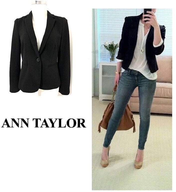 logo anna taylor ropa
