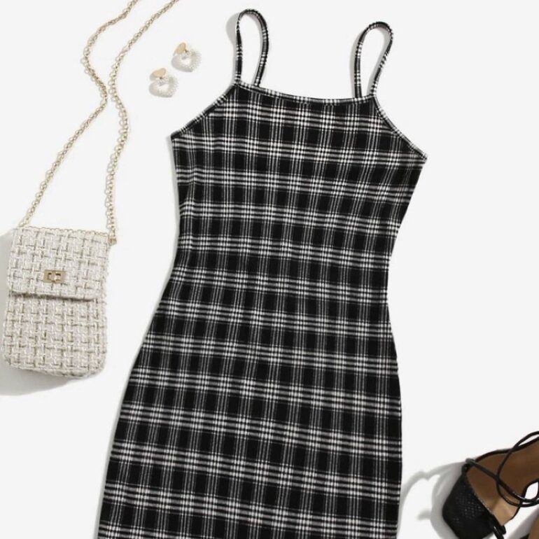 Vestido pegado corto! de Shein de segunda mano GoTrendier