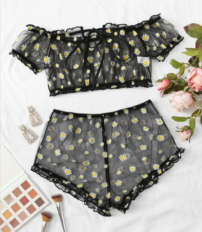 Set de lencería transparente margaritas de Romwe de segunda mano