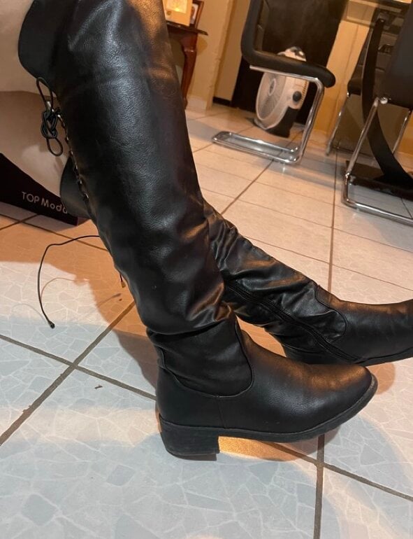 Botas de piel arriba de la rodilla de Top Moda de segunda mano