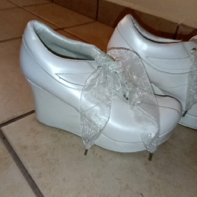 Zapatos para boda de Grezzo de segunda mano GoTrendier