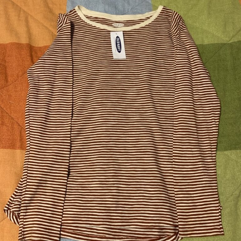 Blusa de rayas de Old Navy de segunda mano GoTrendier
