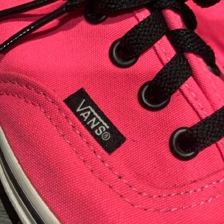 Tenis VANS Authentic rosa fluorescente de segunda mano GoTrendier