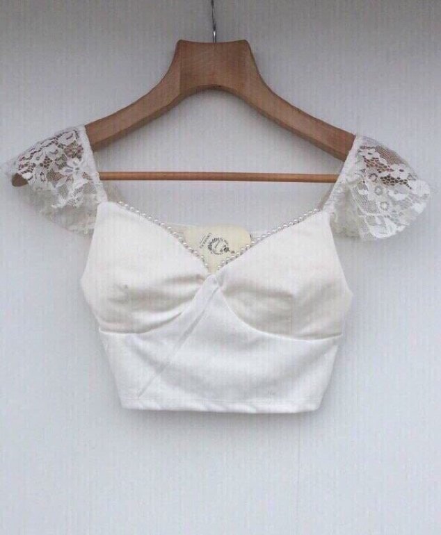 ⭐️ Crop top perlas ⭐️ de No Name studio de segunda mano