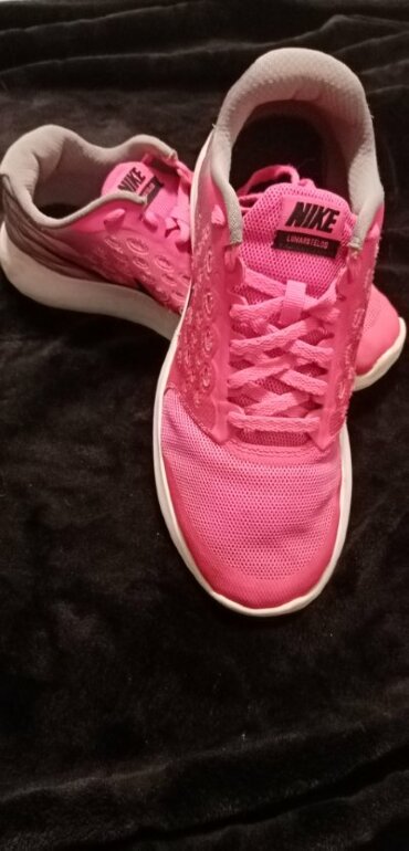 nike lunarstelos pink
