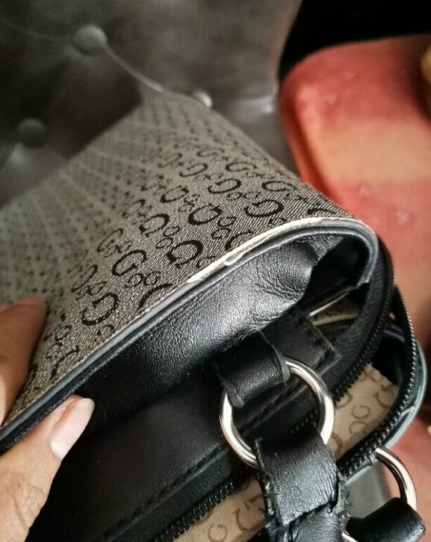 Marca Guess Original Precio De Cangurera Guess Anuncios Bolsos