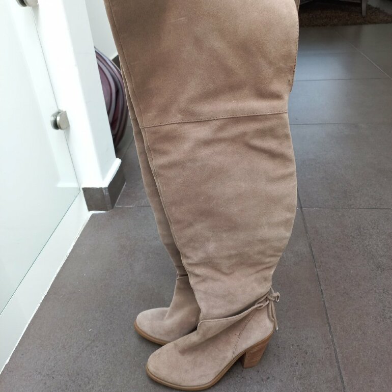 Botas Jessica Simpson Nuevas talla de segunda mano GoTrendier