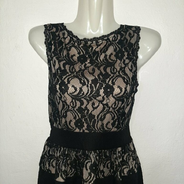 Vestido Encaje negro de Duo Woman de segunda mano GoTrendier