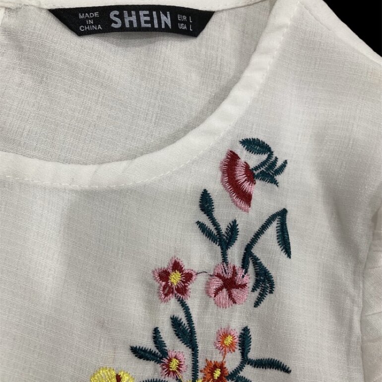 Blusa bordada SHEIN de segunda mano GoTrendier