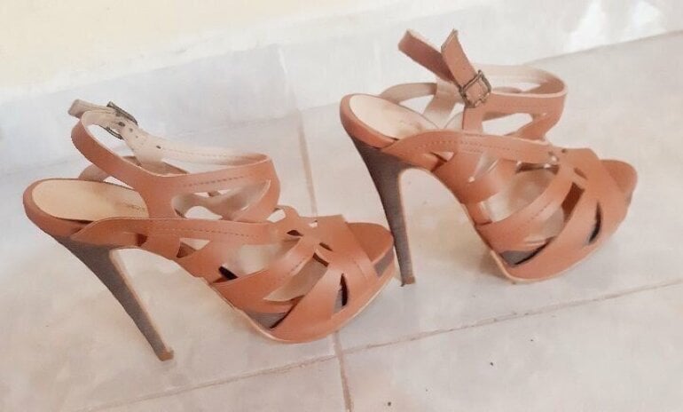 Zapatillas Andrea Camel de segunda mano GoTrendier