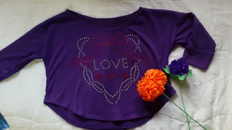 Blusa tipo ombliguera de No Name studio de segunda mano GoTrendier