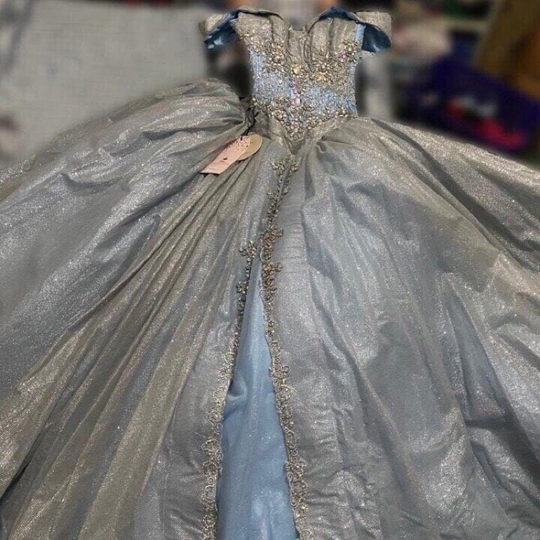 Vestido de XV años Ragazza Disney de segunda mano GoTrendier