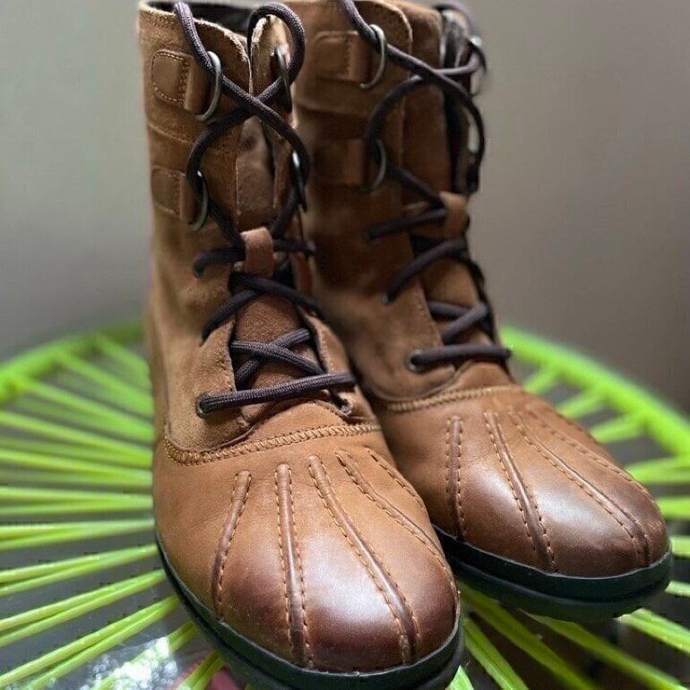 ✨Botas UGG Mujer Waterproof W Azaria ✨🧡 de segunda mano