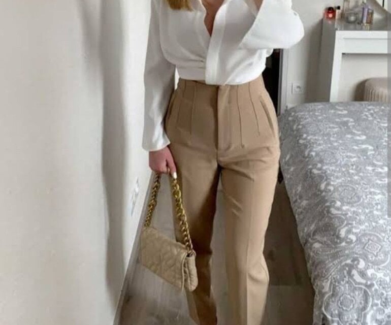 Pantalon tipo zara color beige de Hollyland de segunda mano