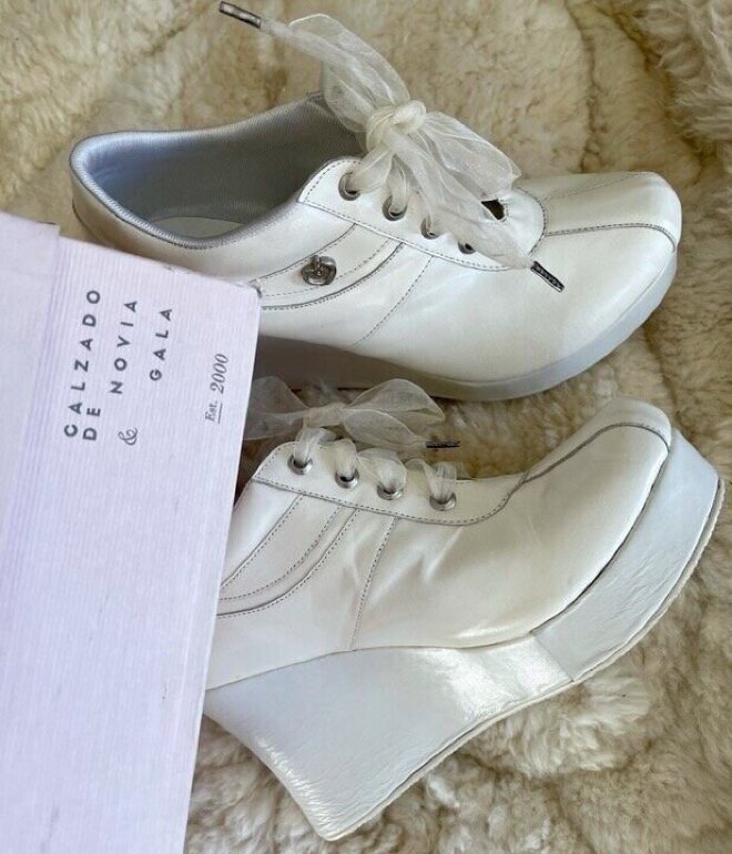 Tenis de tacón para novia/XV de Grezzo de segunda mano GoTrendier