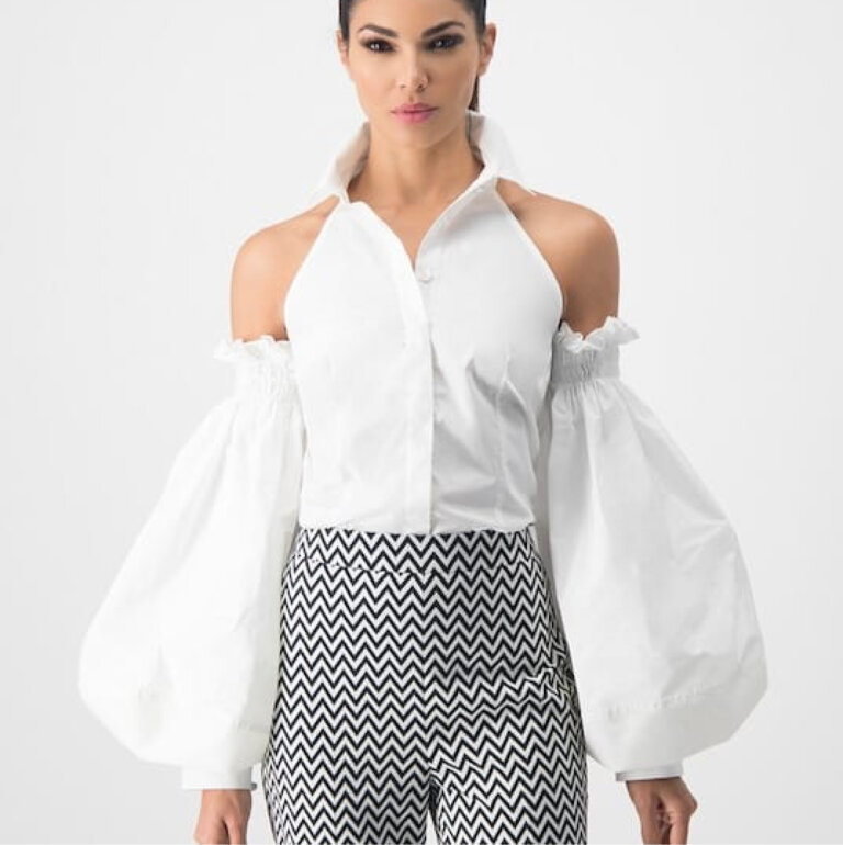 Camisa moderna elegante Martha Debayle de Ivonne de segunda mano