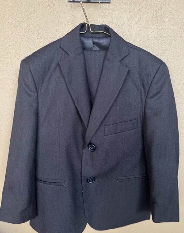 Traje saco y pantalón azul marino niño de JBE de segunda mano