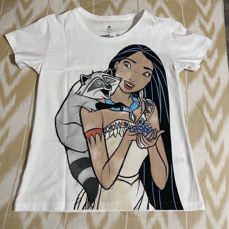 Disney playera Pocahontas de Mascara De Latex de segunda mano