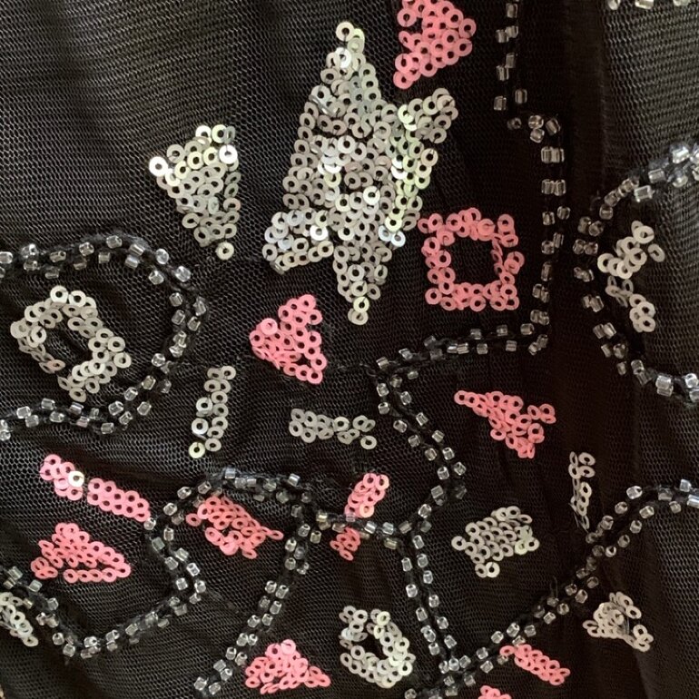 Vestido bordado en lentejuela ✨ de Otras marcas de segunda mano