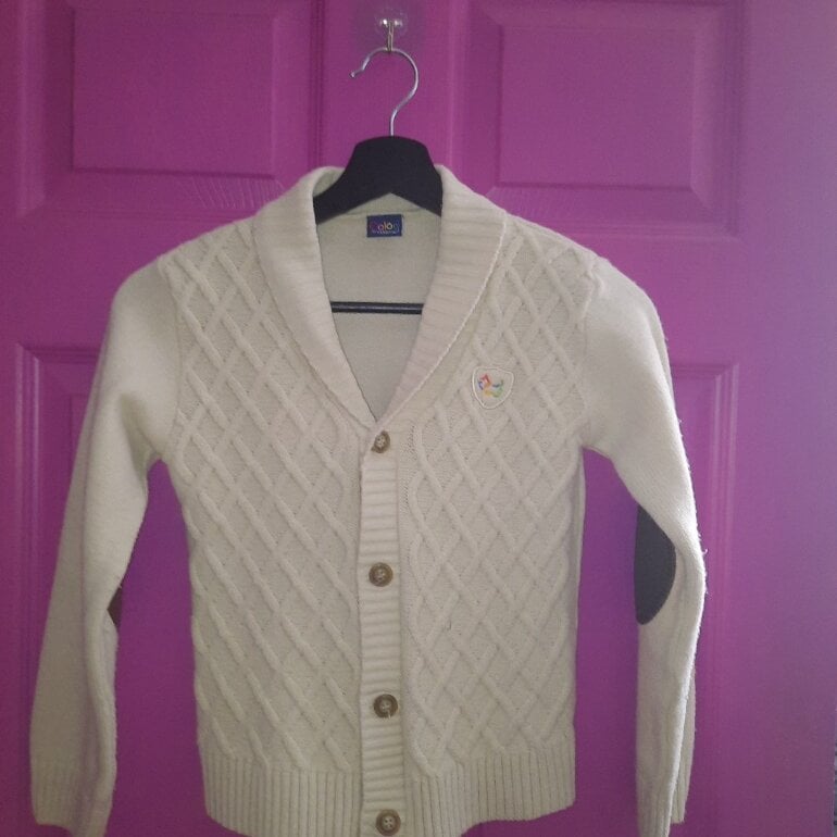 Sueter Ferrioni color beige de segunda mano GoTrendier