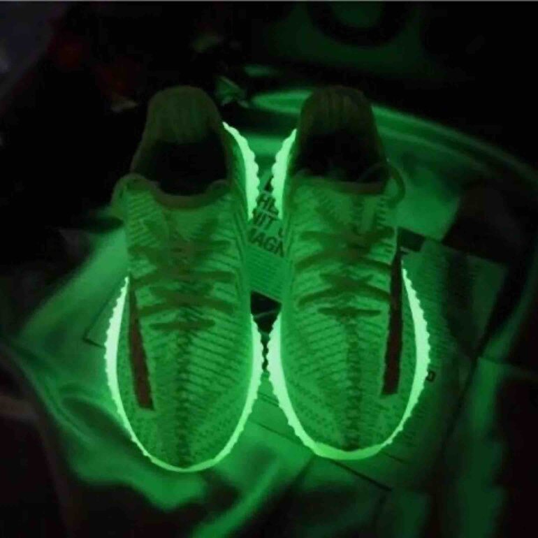 Yeezy Boost 350 V2 “Glow” green US de Adidas de segunda mano