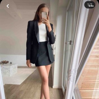 Blazer negro moderno de Loft de segunda mano GoTrendier