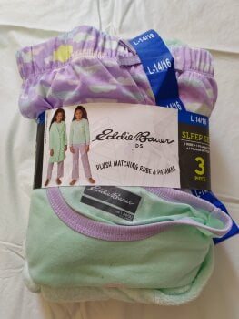 Set de pijama con bata de Eddie Bauer de segunda mano GoTrendier
