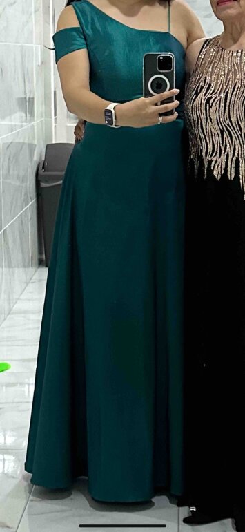 Vestido de noche largo verde de Liverpool de segunda mano GoTrendier