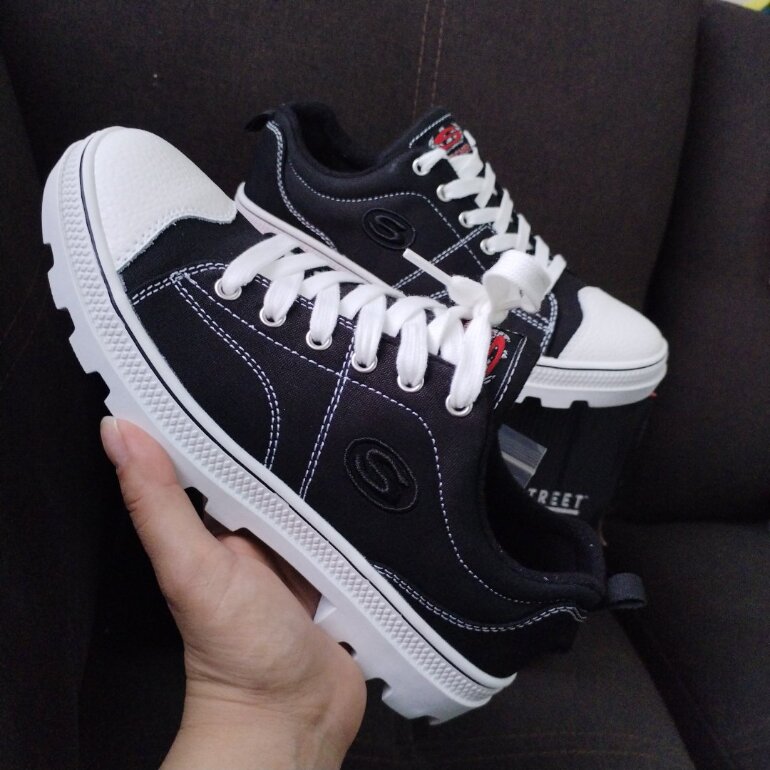 Tenis Skechers Street True Roots de segunda mano GoTrendier