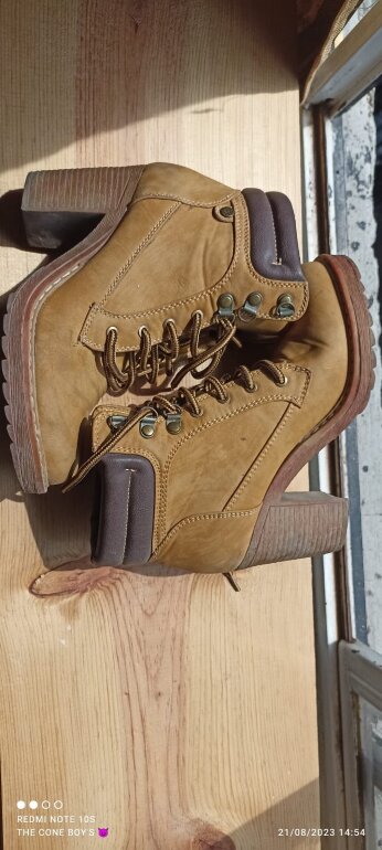 Bota baja con agujetas de Prokennex de segunda mano GoTrendier