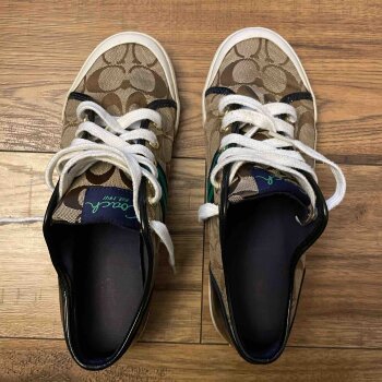 tenis puma color cafe