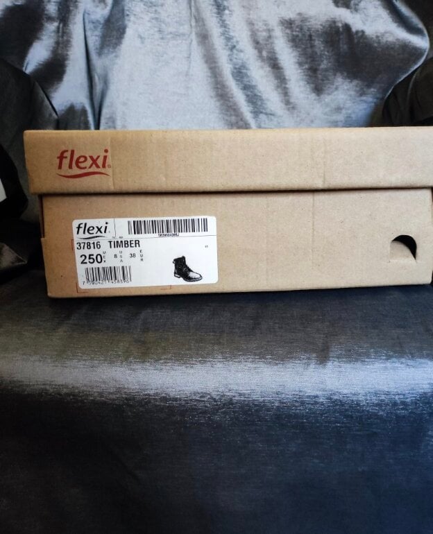 Botas flexi dama outdoor de segunda mano GoTrendier