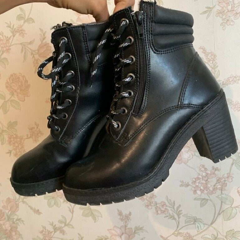 Botines con cintas de Erez de segunda mano GoTrendier