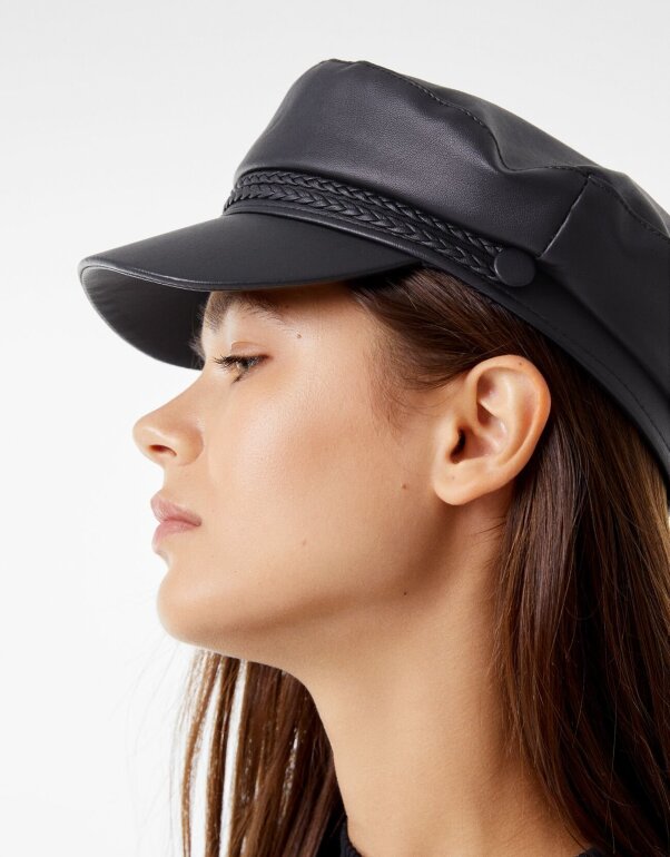 Gorra marinera bershka de segunda mano GoTrendier