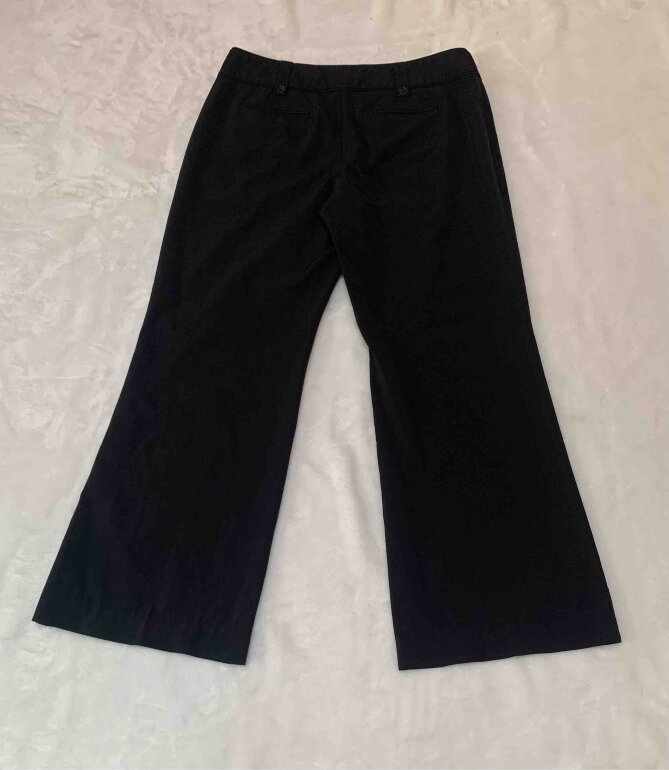 Pantalon negro de vestir acampanado (10) de White House Black