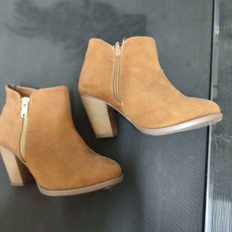 Hermoso botines color miel cklass. de segunda mano - GoTrendier