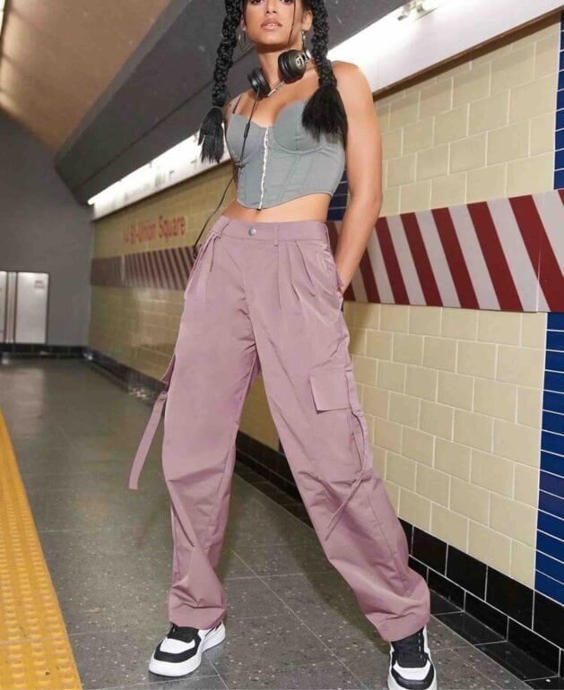 Pantalon cargo rosa de Shein de segunda mano GoTrendier