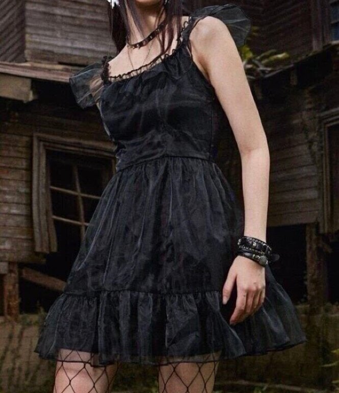 Vestido gótico negro estilo Merlina de Romwe de segunda mano