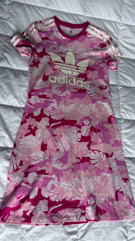 Vestido adidas, Flores Rosa de segunda mano GoTrendier