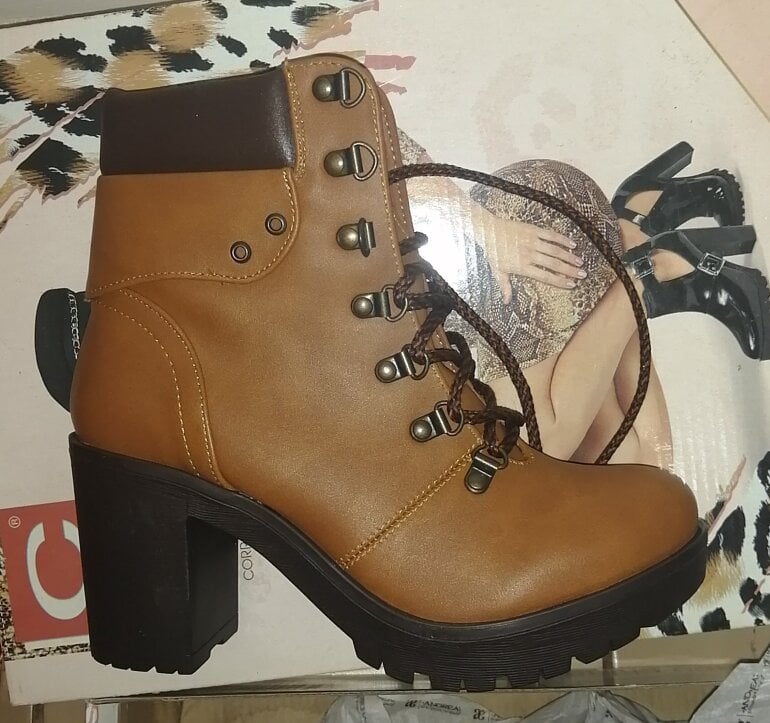 Botas Cklass tacon grueso de segunda mano GoTrendier